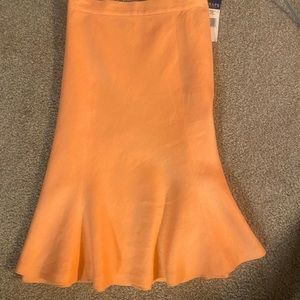 Chaps, NWT, size 4. 25.5” L. Orange sherbet/peach color linen skirt.